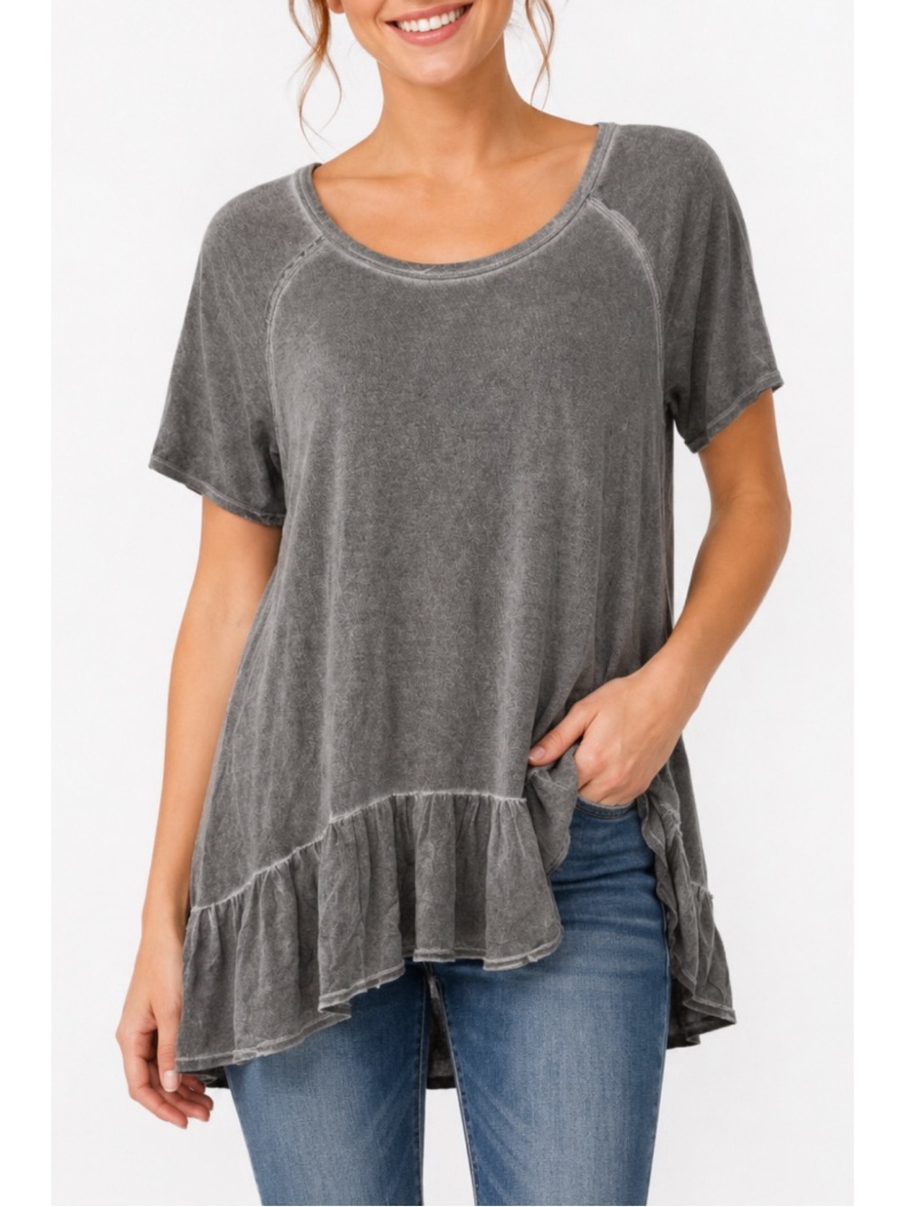 Dantelle Washed gray short-sleeve top with a relaxed, loose fit, scoop neckline